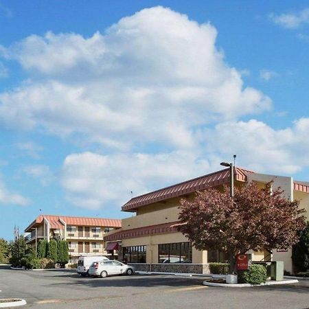 Morningglory Inn & Suites Белингам Екстериор снимка