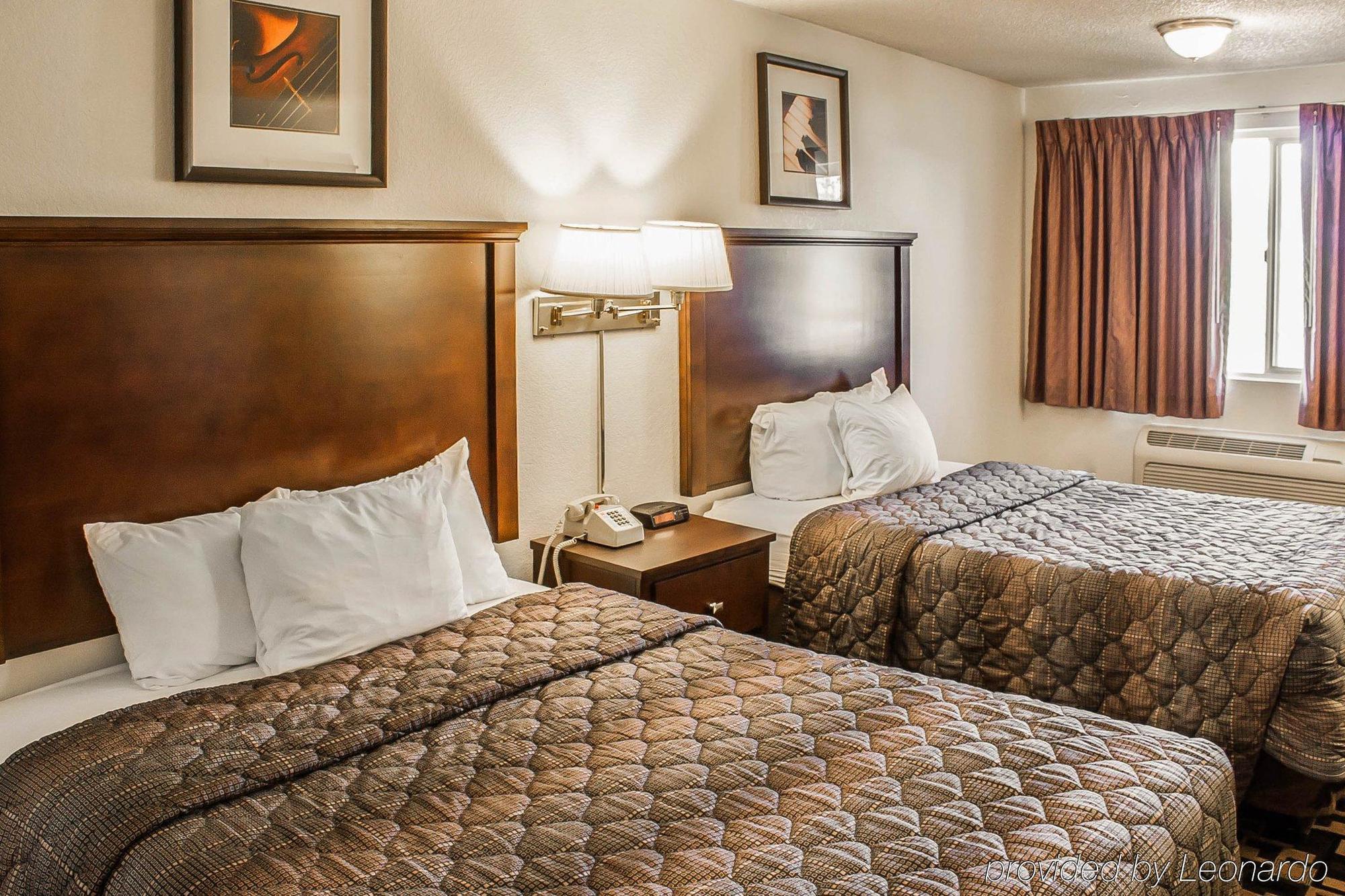 Morningglory Inn & Suites Белингам Екстериор снимка