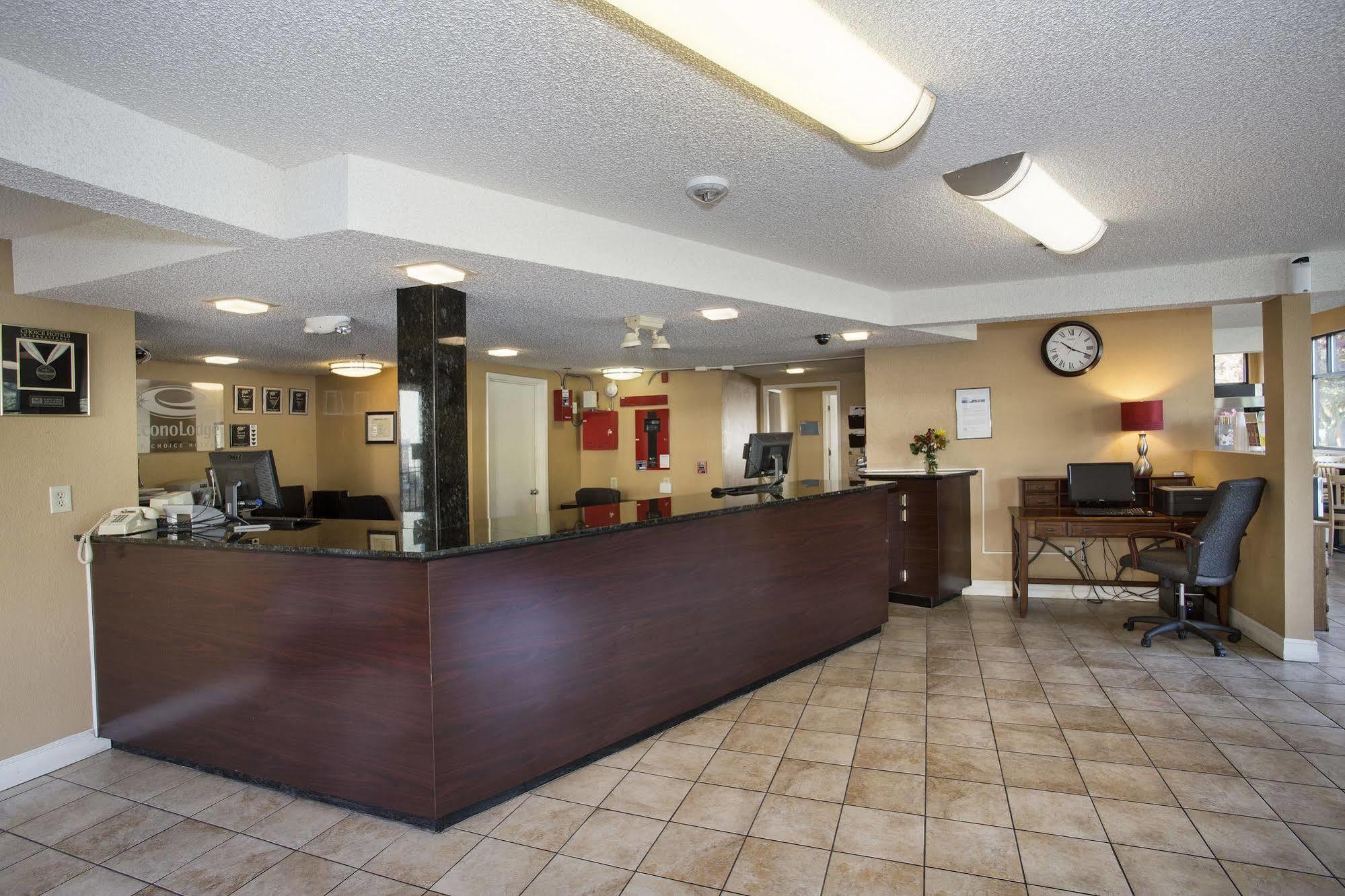 Morningglory Inn & Suites Белингам Екстериор снимка