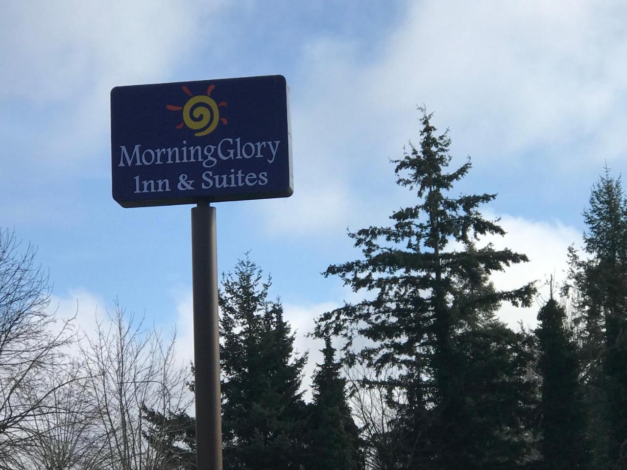 Morningglory Inn & Suites Белингам Екстериор снимка